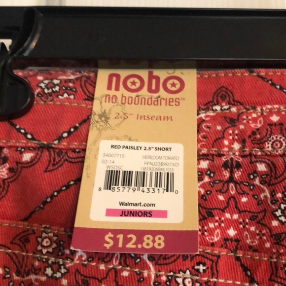 Patterned Jean Shorts - Picture 4 of 6